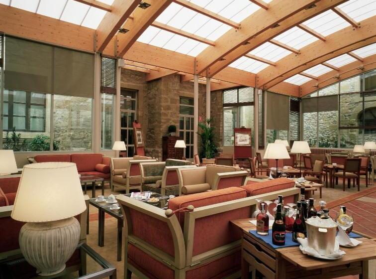 Parador De Santo Domingo Bernardo De Fresneda