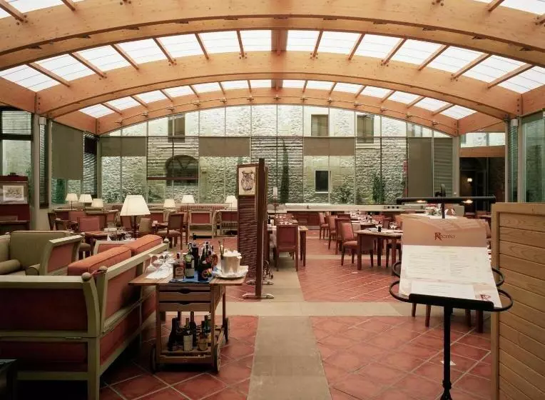 Parador De Santo Domingo Bernardo De Fresneda