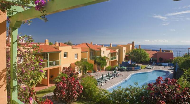 Apartamentos La Caleta