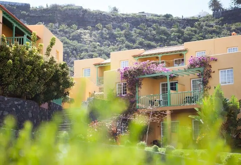 Apartamentos La Caleta