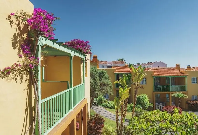 Apartamentos La Caleta