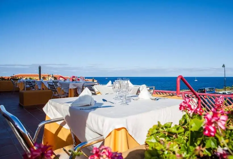 Apartamentos La Caleta