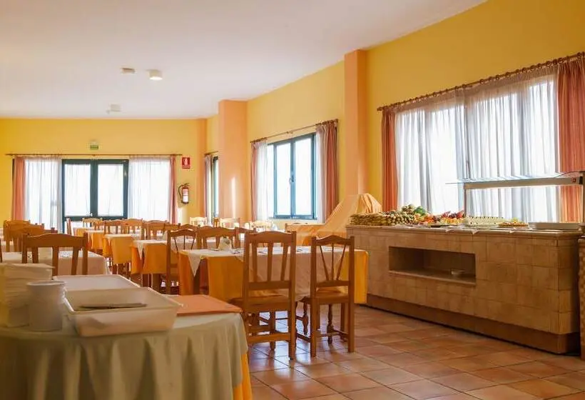 Apartamentos La Caleta