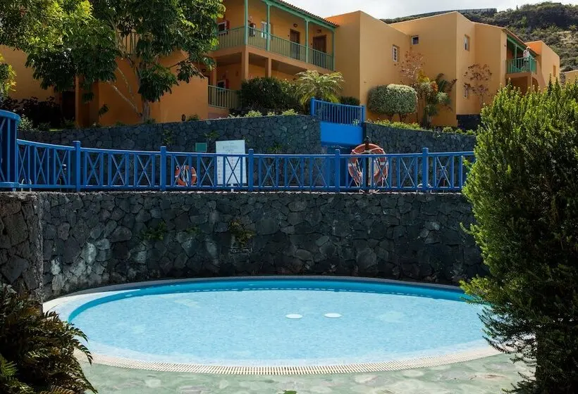 Apartamentos La Caleta