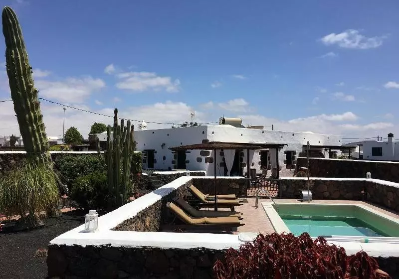 El Caserío De Güime