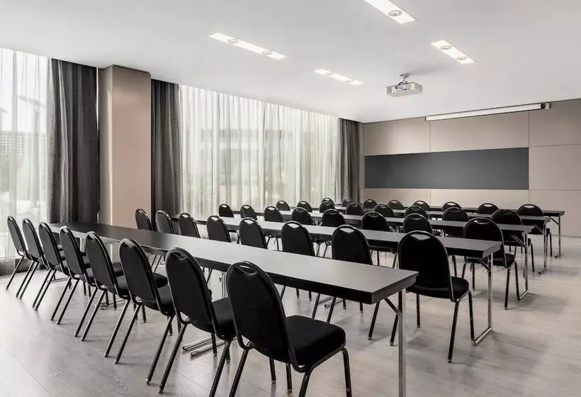 Ac Hotel La Finca By Marriott