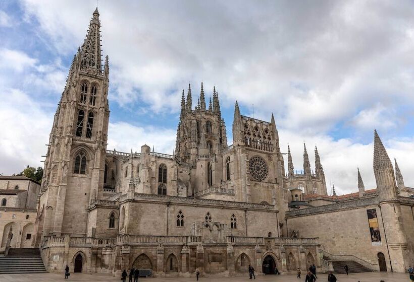 בית מלון כפרי Alda Cardena