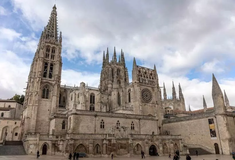 فندق Alda Cardena