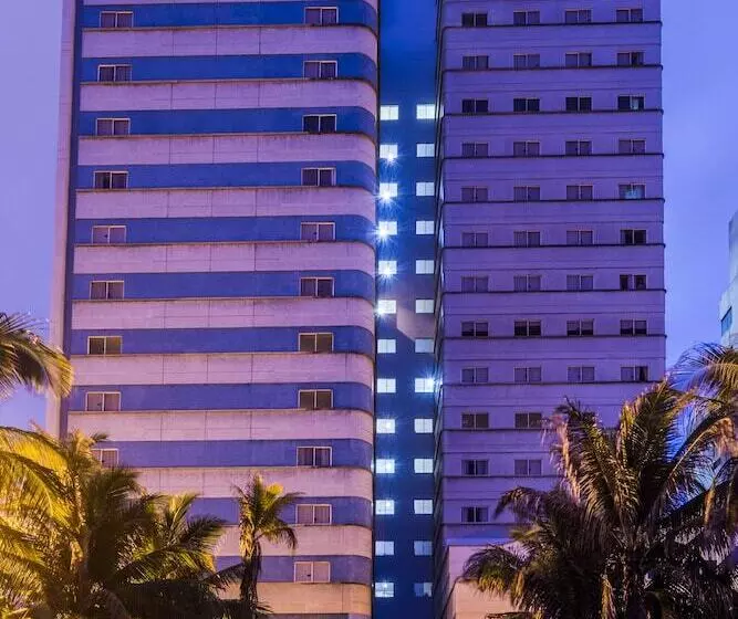 Отель Cartagena Plaza