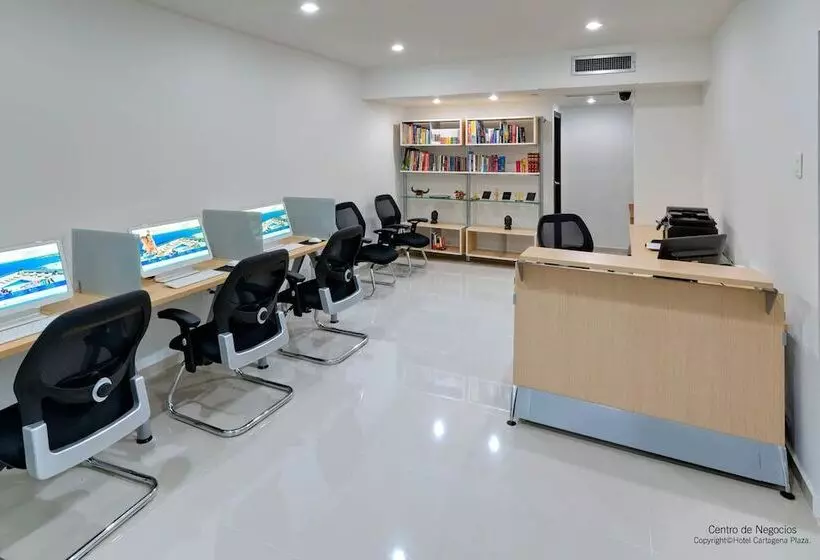 Отель Cartagena Plaza