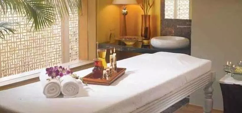 酒店 Club Mahindra Varca Beach, Goa