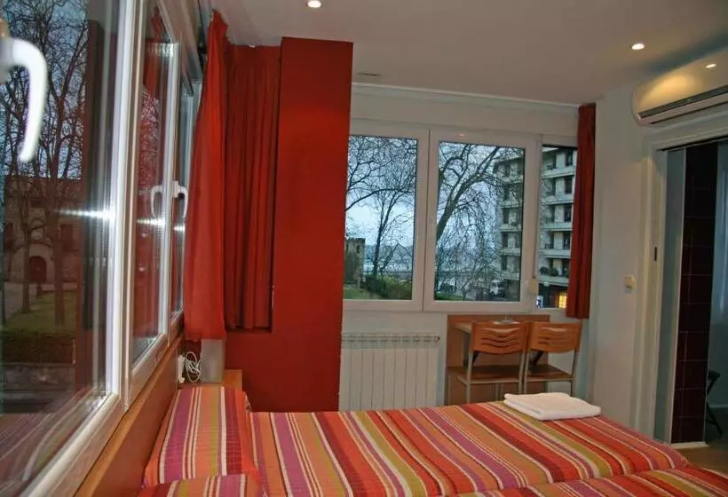 Отель Ekia Pentsioa