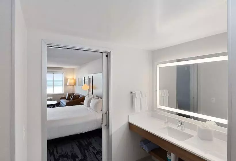 Отель Fairfield By Marriott Inn & Suites San Francisco Pacifica