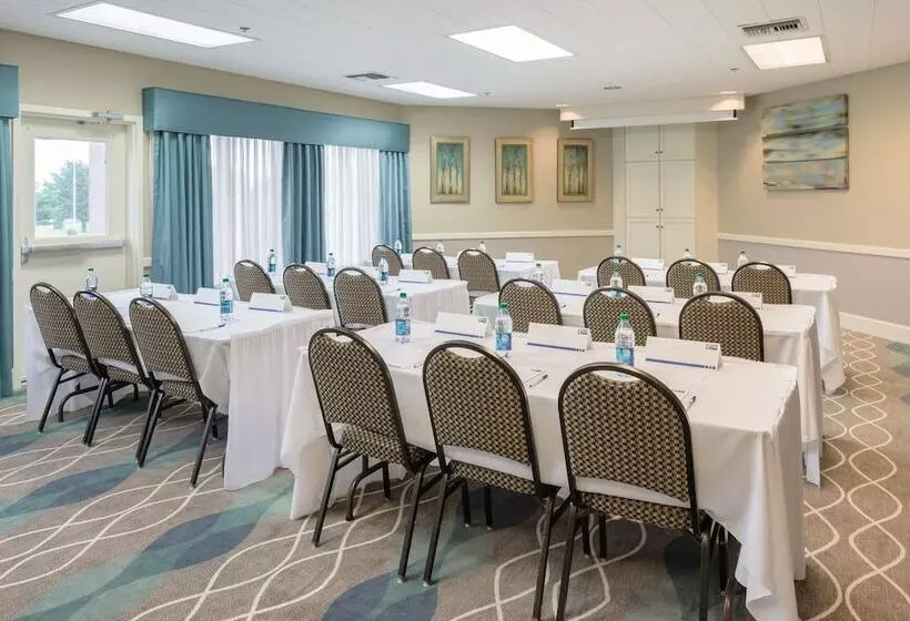 Holiday Inn Express Hotel & Suites Arcata/eureka Airport Area, An Ihg