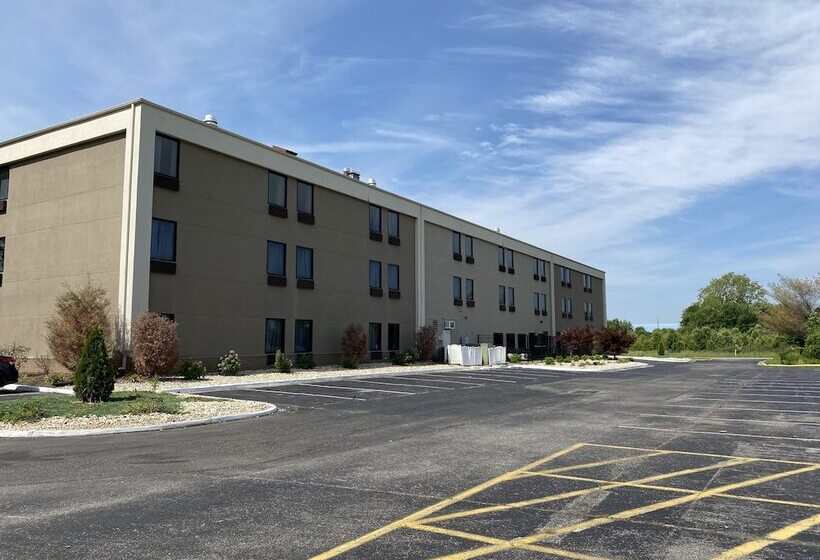 בית מלון כפרי Holiday Inn Express Metropolis, An Ihg