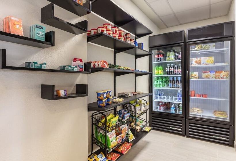 בית מלון כפרי Holiday Inn Express Metropolis, An Ihg