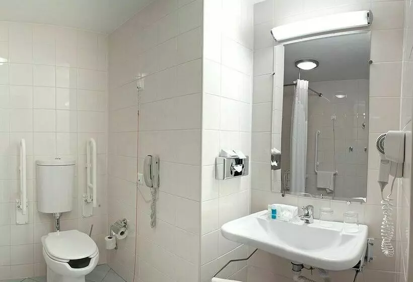 هتل Holiday Inn Moscowlesnaya, An Ihg