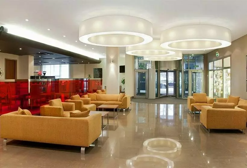 هتل Holiday Inn Moscowlesnaya, An Ihg