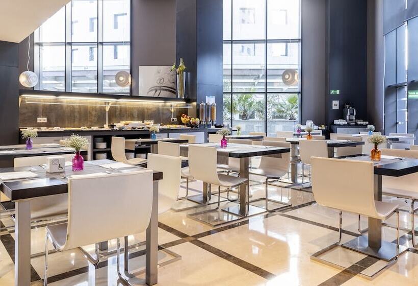 فندق Ilunion Aqua 4