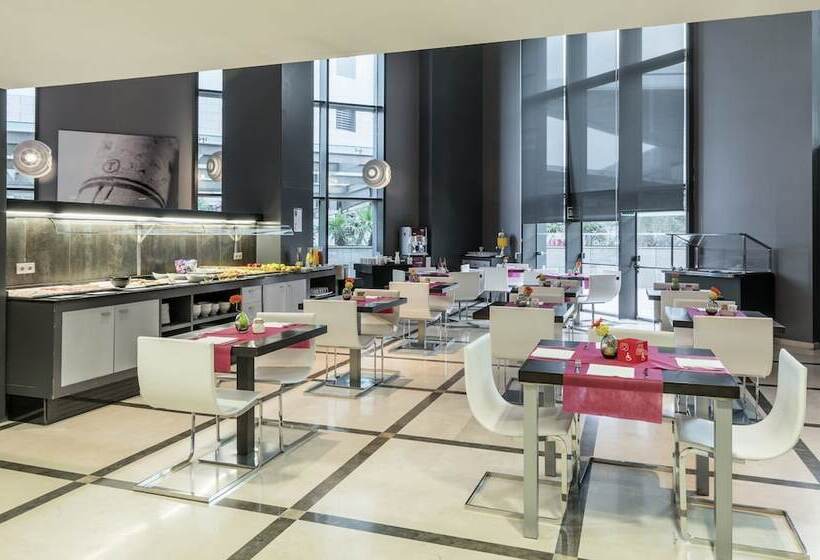 فندق Ilunion Aqua 4