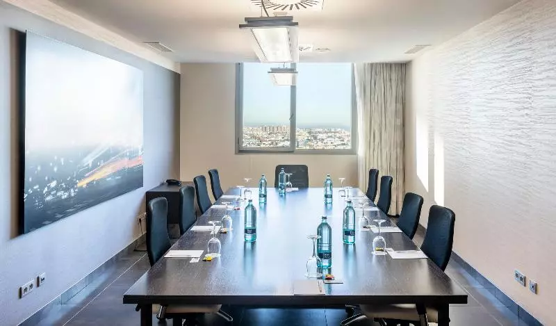 هتل Ilunion Aqua 4