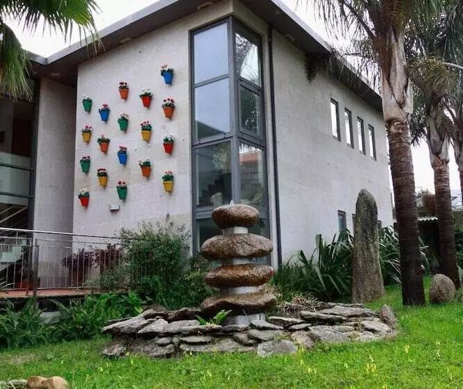 Отель Peregrina