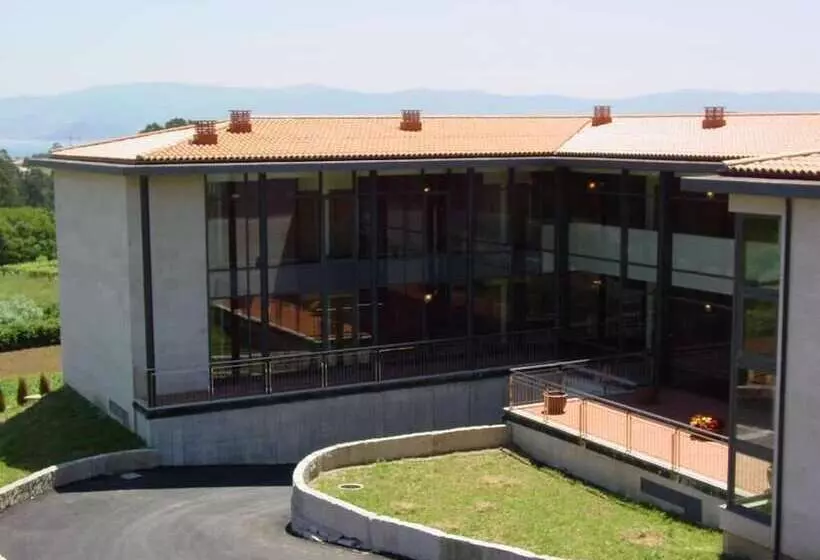 Отель Peregrina