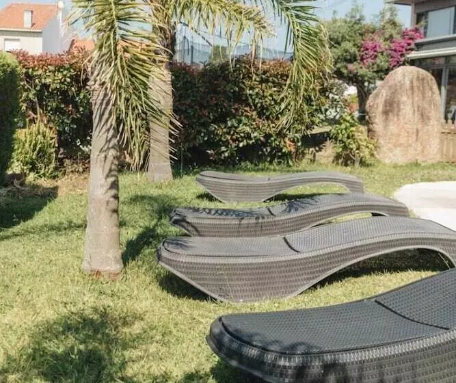 Отель Peregrina