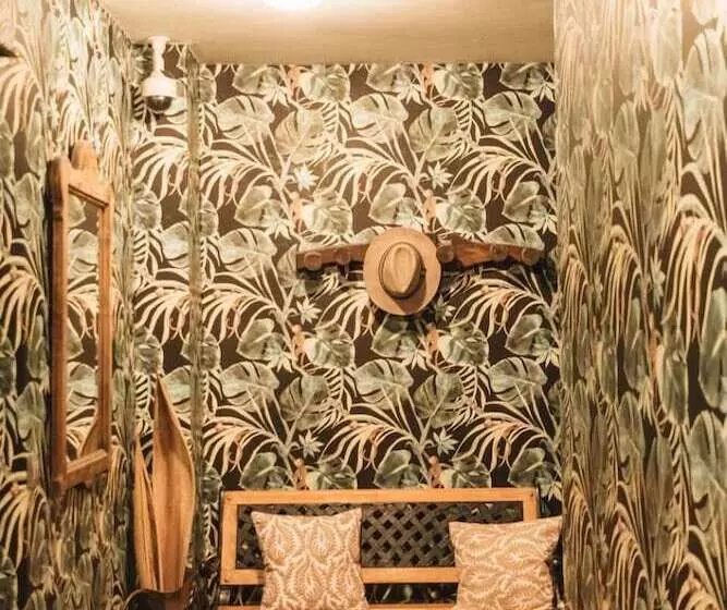 Отель Peregrina