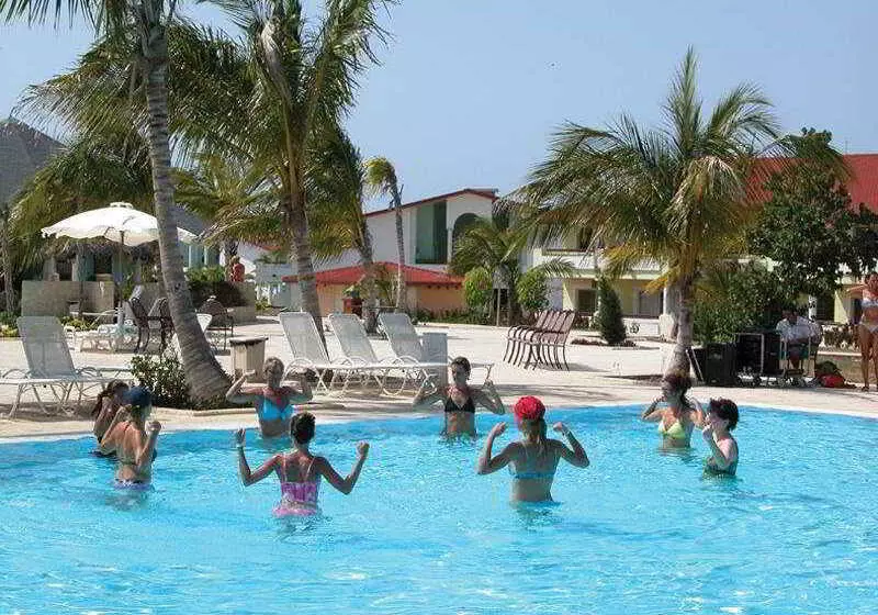 هتل Playa Pesquero