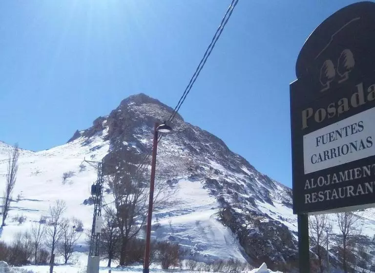 교외 호텔 Posada Fuentes Carrionas