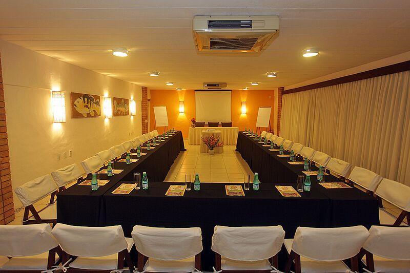 هتل Via Dos Corais