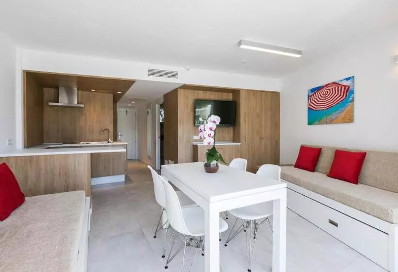 Ca’s Saboners Aparthotel