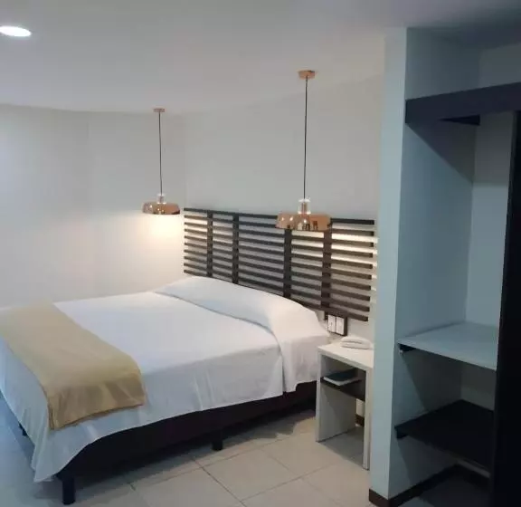 Angeles Suites & Hotel