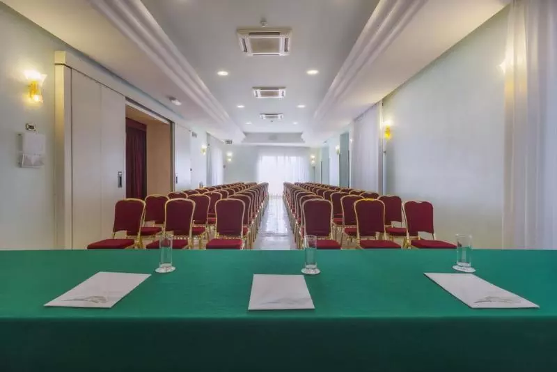 호텔 Astura Palace