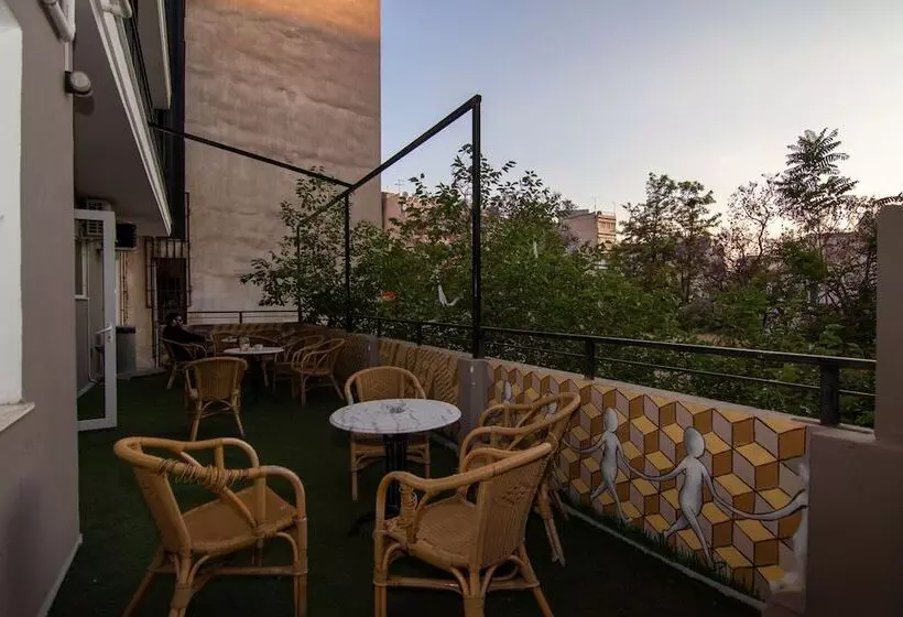 Hotelli Athens Hawks