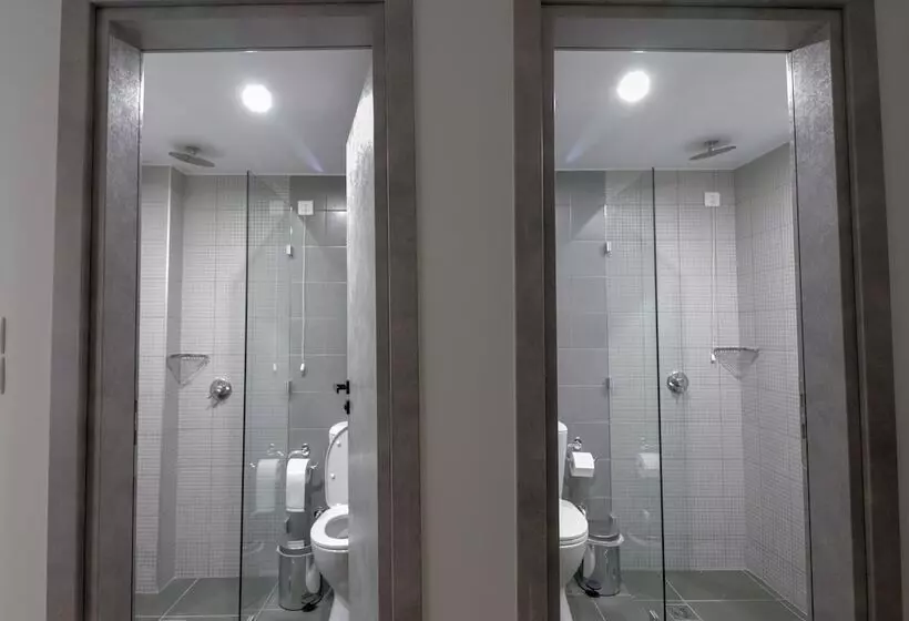 Hotelli Athens Hawks