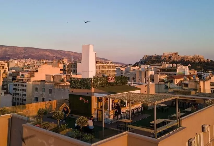 Hotelli Athens Hawks