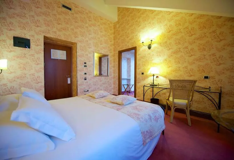 فندق Best Western Crystal Palace