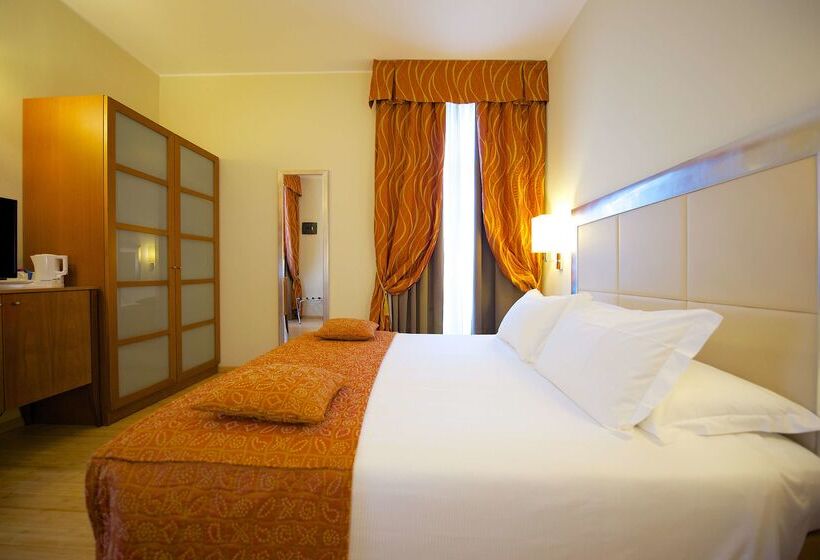 هتل Best Western Crystal Palace