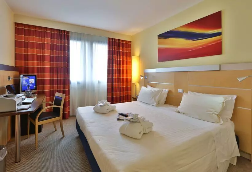 هتل Best Western Palace Inn