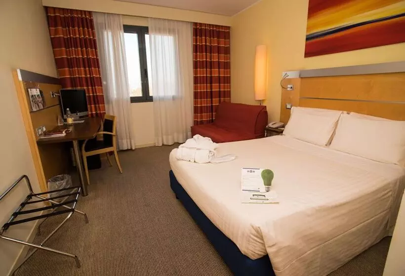 هتل Best Western Palace Inn