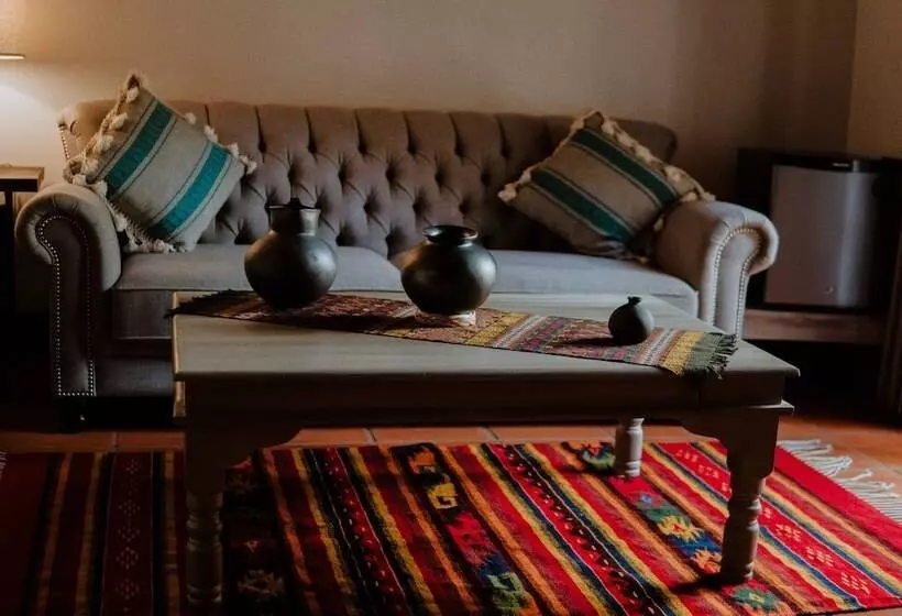 هتل Casa De Adobe Gallery & Luxury Boutique