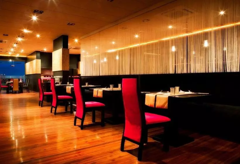 ホテル Cinnamon Grand Colombo