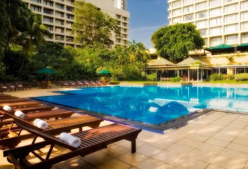 ホテル Cinnamon Grand Colombo