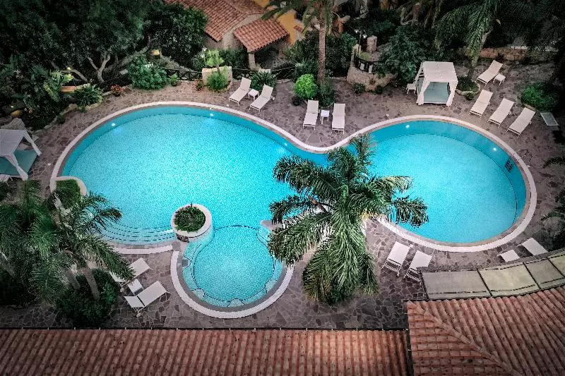 هتل Cruccùris Resort Adults Only