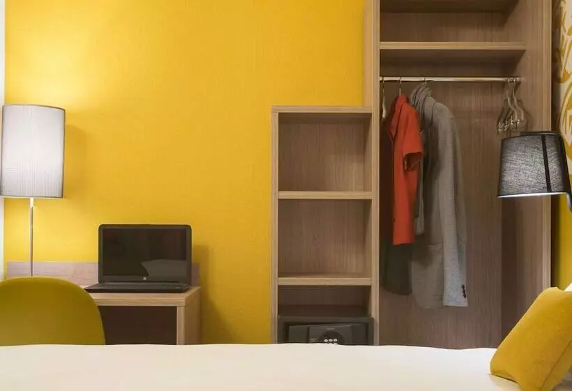 ホテル Ibis Styles Carcassonne La Cité