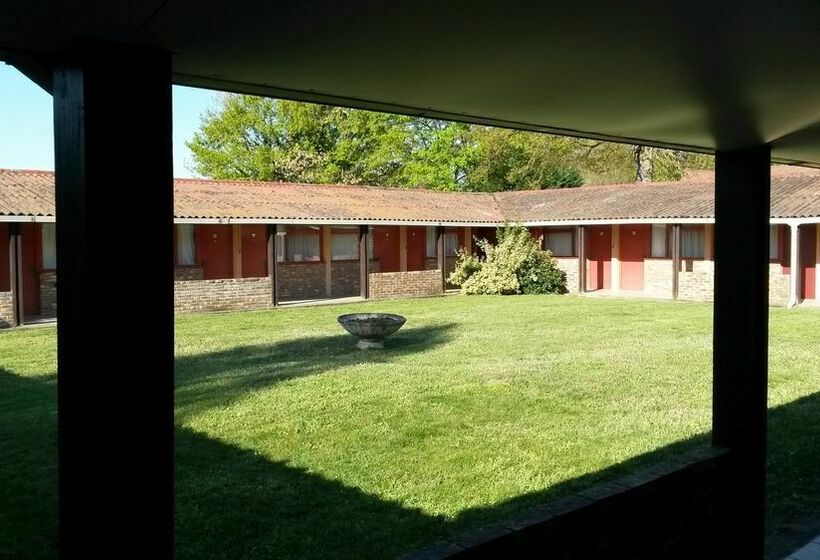 בית מלון כפרי Hôtel & Résidence Nevers Nord / Varennes Vauzelles