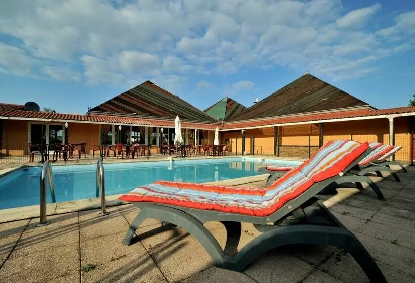 ホテル Hôtel & Résidence Nevers Nord / Varennes Vauzelles