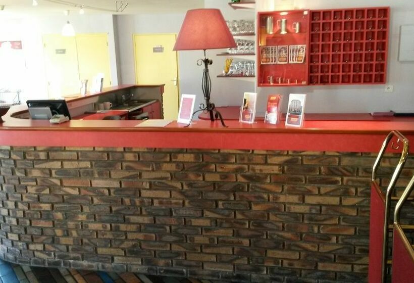 בית מלון כפרי Hôtel & Résidence Nevers Nord / Varennes Vauzelles